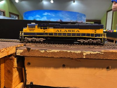 SD70MAC #4011 repair