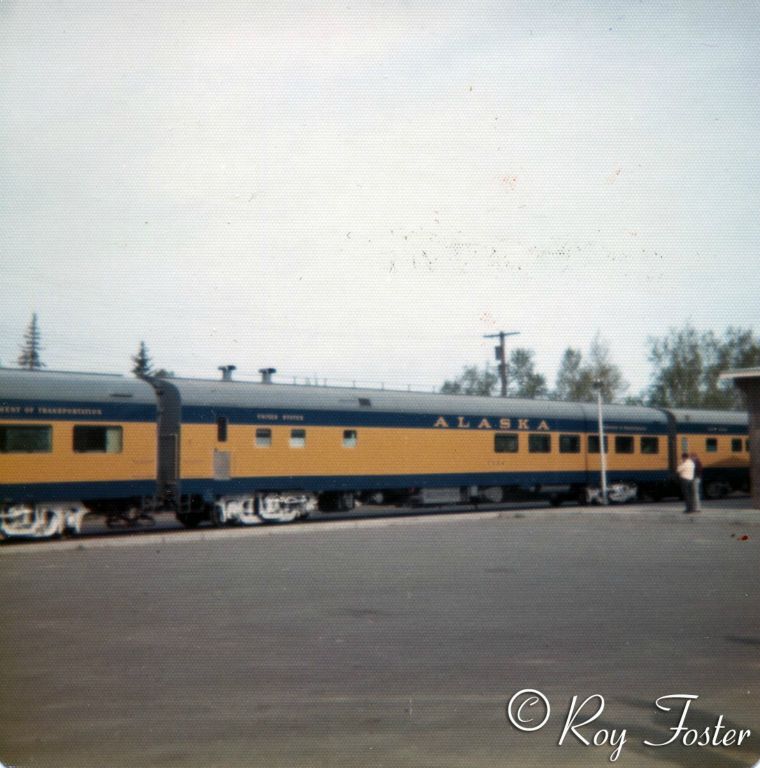 ARR 4806 dine train 6 Fairbanks station 20 May 1973