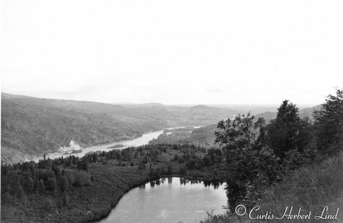 View back toward the Susitna River from the Observation Hut. You can just make out the railroad right of way on the far bank of the River.