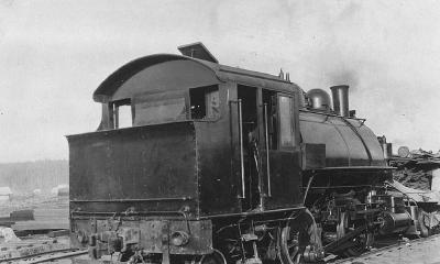 First locomotive of U.S. Railroad