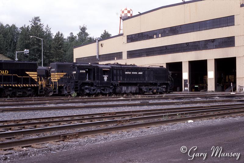 Train No. 2 with bicentennial locomotive 1512