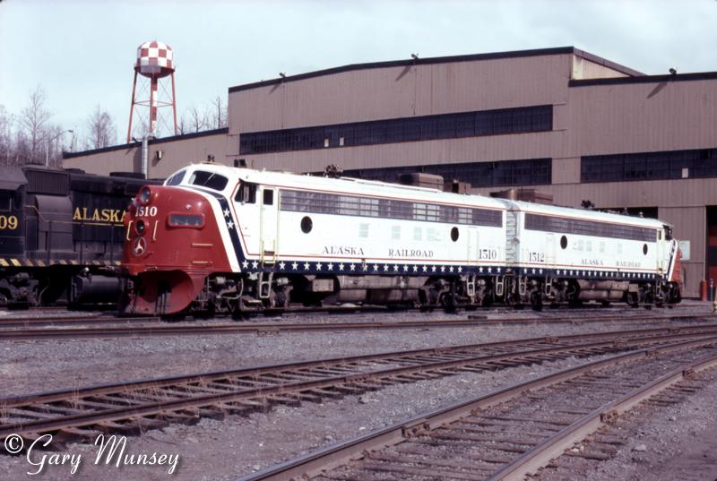 FP7s 1510 and 1512 at Anchorage