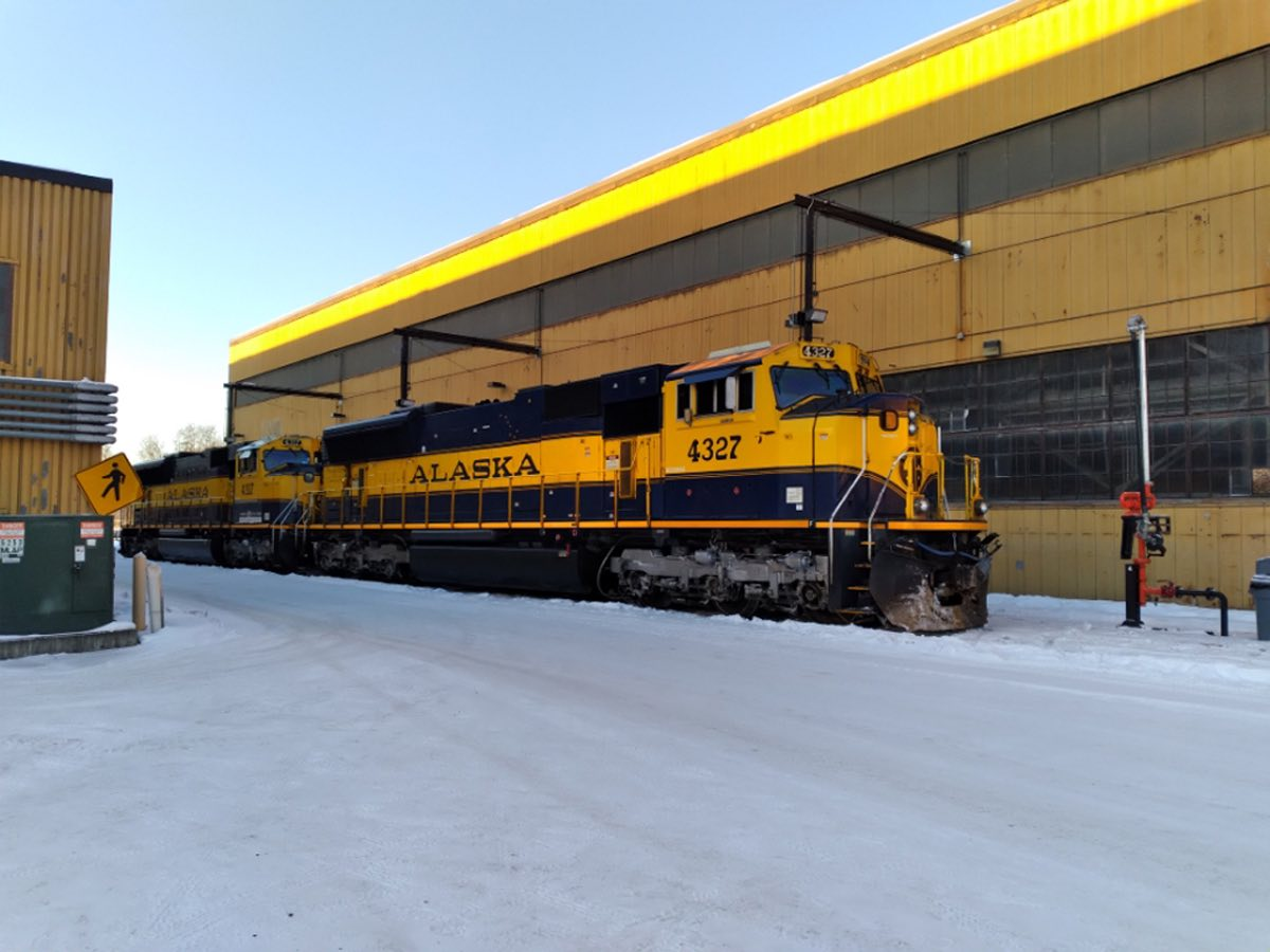 SD70MAC #4327