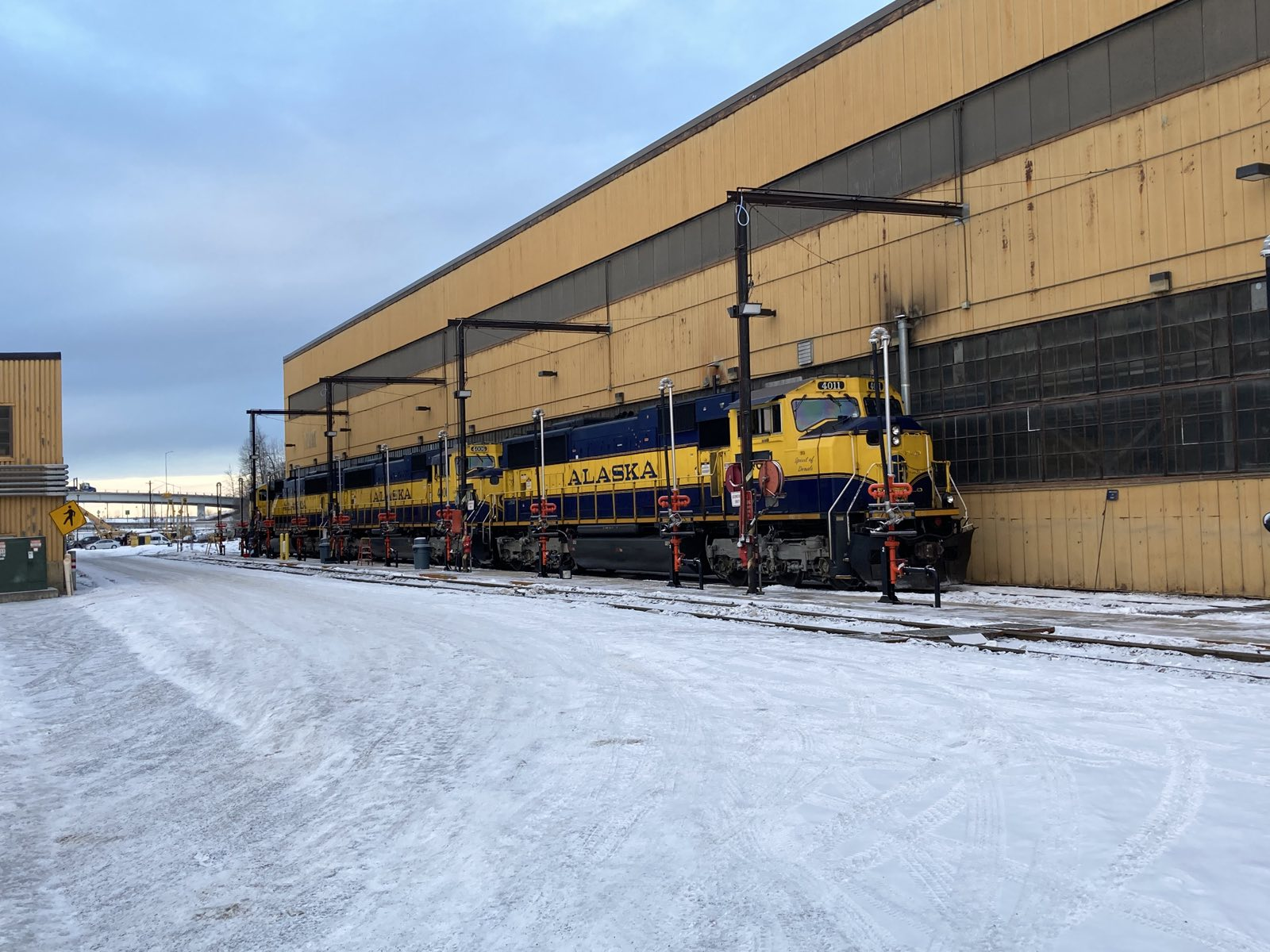 Anchorage fuel racks