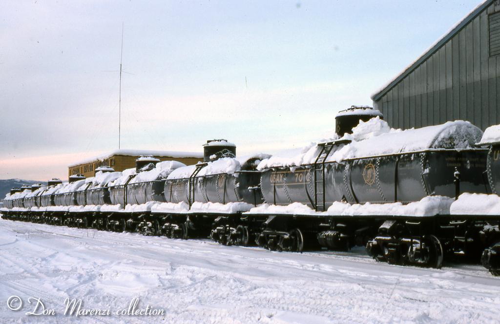 army tanks. USAX (US Army tank cars) in