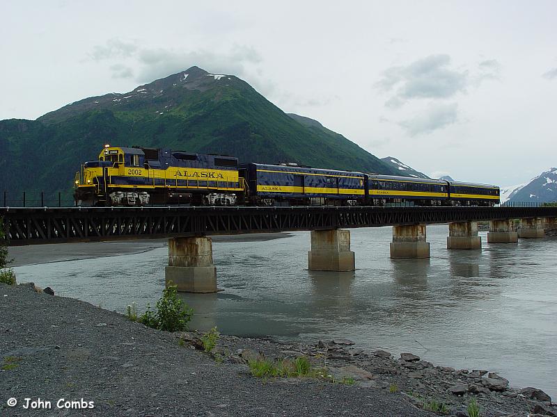 5298 - Alaska Passenger Train 3007 Water Bottle
